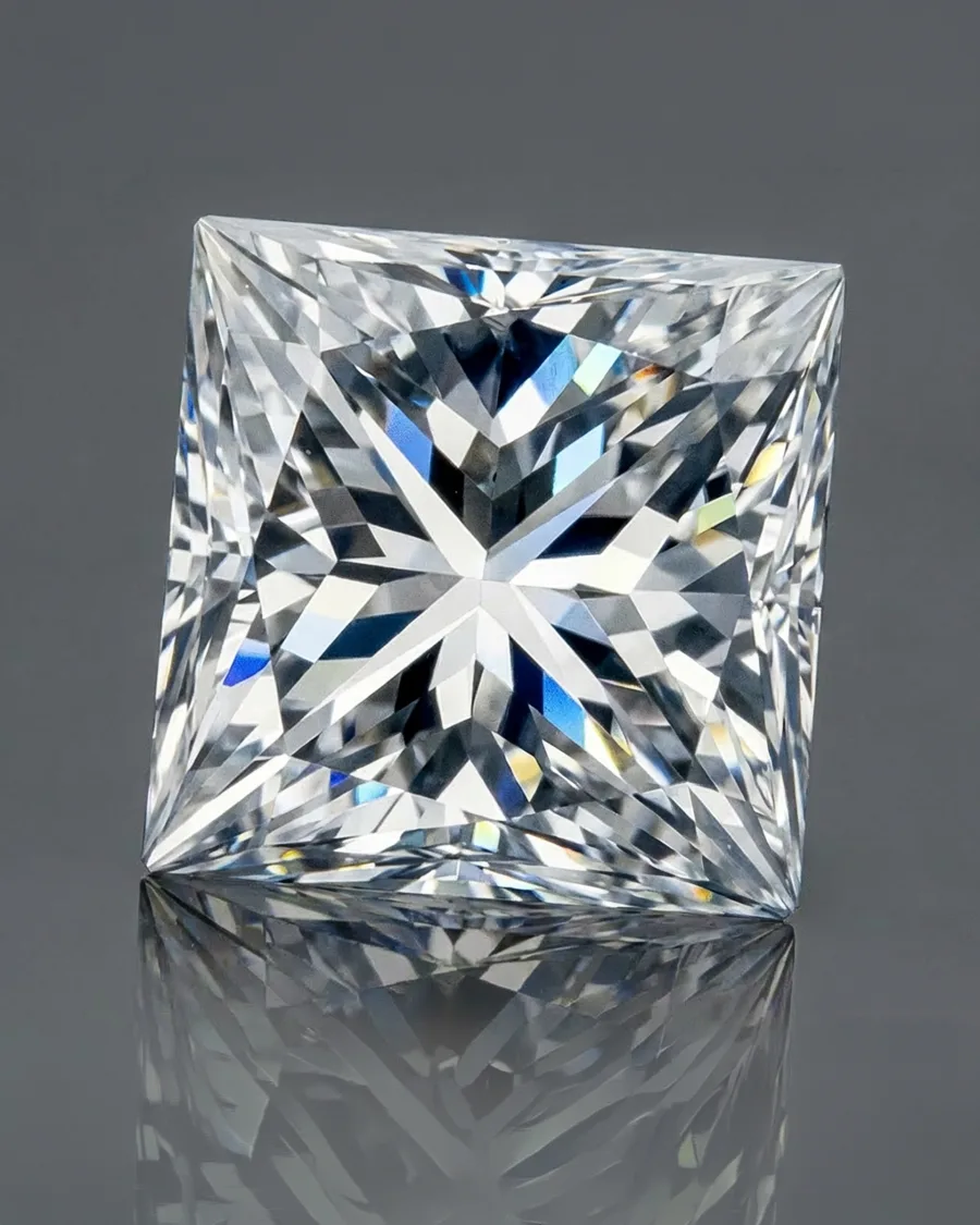 Quadrillion™ Princess Cut diamond by Bez Ambar