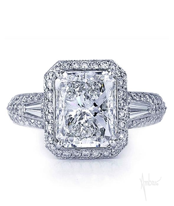 Sublime Engagement Ring for Radiant Cut Diamond