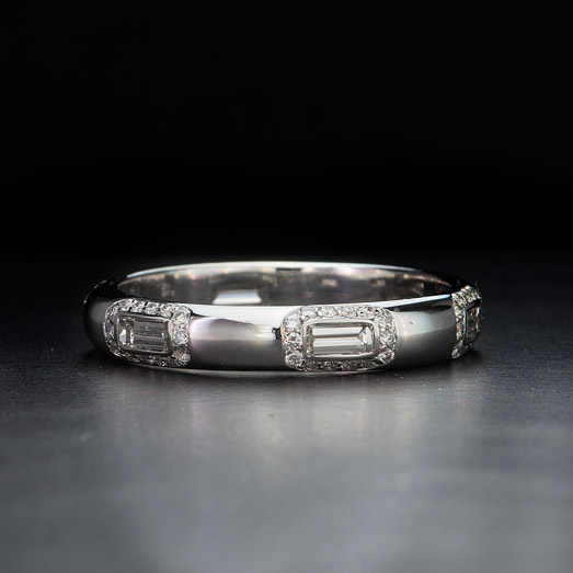 Baguette and Pave’ Wedding Ring
